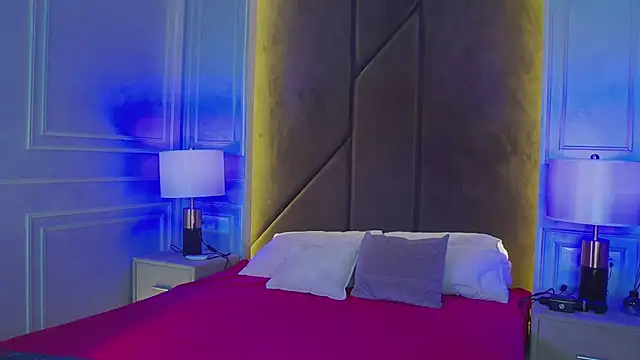 Snapshot of CaitlinSugar chatting on 03/02/26, 04:36 CaitlinSugar online show from 03/02/26, 04:36