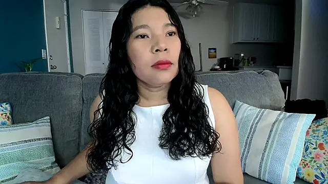SHEILYN  online show from 05/17/26, 06:33