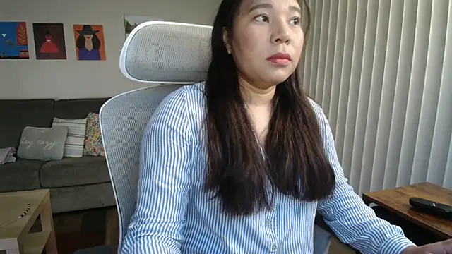 SHEILYN  online show from 06/23/26, 04:54