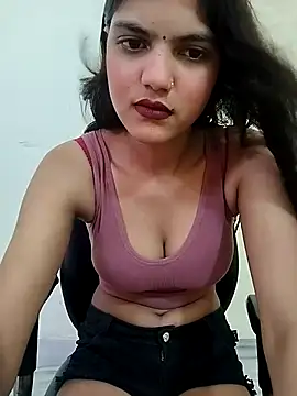 Snapshot of sexy_lips99 chatting on 09/15/25, 04:23 sexy lips99 online show from 09/15/25, 04:23