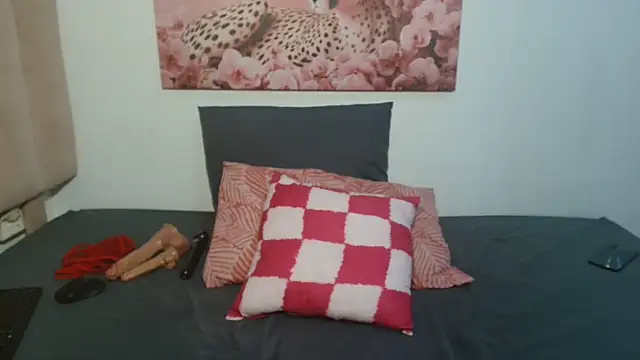 GorillaGripCunt77 online show from 02/03/26, 06:22