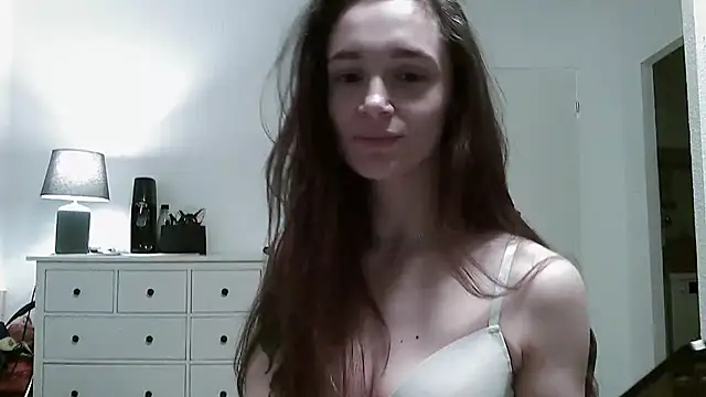   Leyla   online show from 11/06/25, 05:08