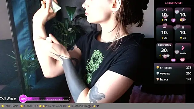 Snapshot of __Leyla__ chatting on 04/20/26, 06:09 Leyla online show from 04/20/26, 06:09