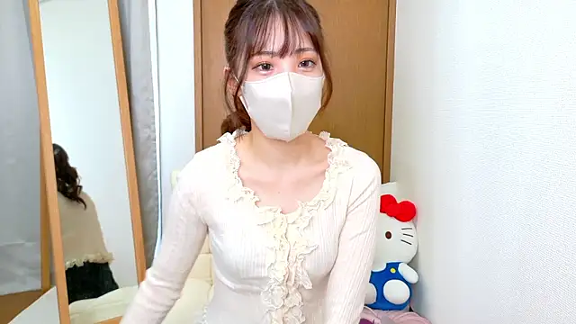 riri  nyan o0 online show from 11/08/25, 05:07