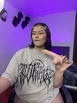 Candy Velvet online show from 05/15/26, 11:12