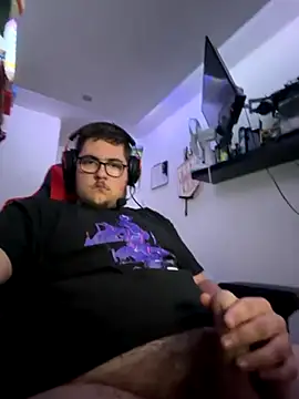 Snapshot of fuckbuddy6789 chatting on 11/28/25, 05:15 fuckbuddy6789 online show from 11/28/25, 05:15