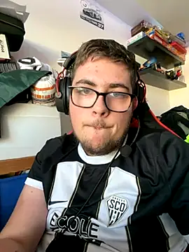 Snapshot of fuckbuddy6789 chatting on 11/30/25, 12:31 fuckbuddy6789 online show from 11/30/25, 12:31