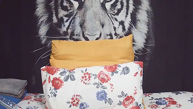 SweetPortableAmber online show from 02/24/26, 07:34