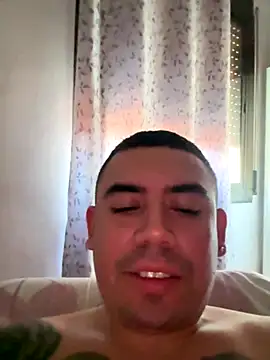 davidxxx099 online show from 10/27/25, 08:40