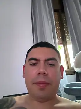 Snapshot of davidxxx099 chatting on 05/19/26, 06:36 davidxxx099 online show from 05/19/26, 06:36