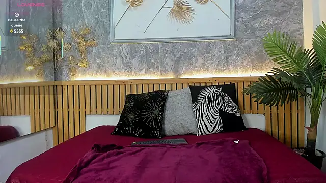 princequinn  online show from 09/29/25, 07:51