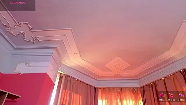 Lucy louras online show from 03/19/26, 01:15