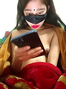 Snapshot of maya-Couple19 chatting on 01/12/26, 06:13 maya-Couple19 online show from 01/12/26, 06:13