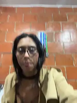 Emma  cumlovee online show from 10/10/25, 08:57