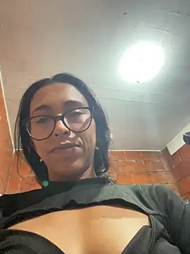 Snapshot of Emma__cumlovee chatting on 06/22/26, 03:08 Emma cumlovee online show from 06/22/26, 03:08
