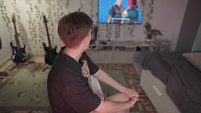 RusBradPitt online show from 11/19/25, 12:05