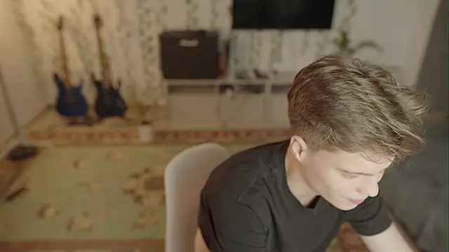 RusBradPitt online show from 12/22/25, 02:14