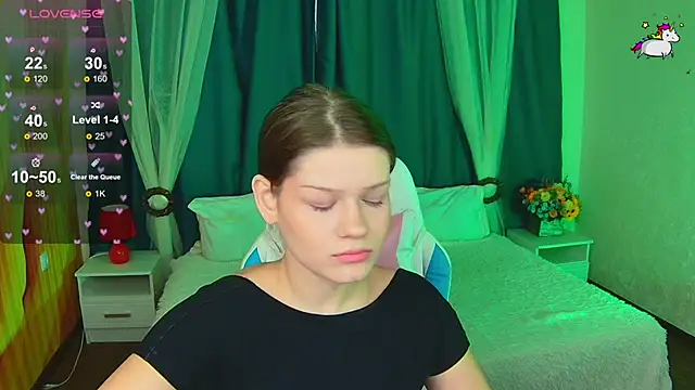 Lunamytrend online show from 09/18/25, 12:07