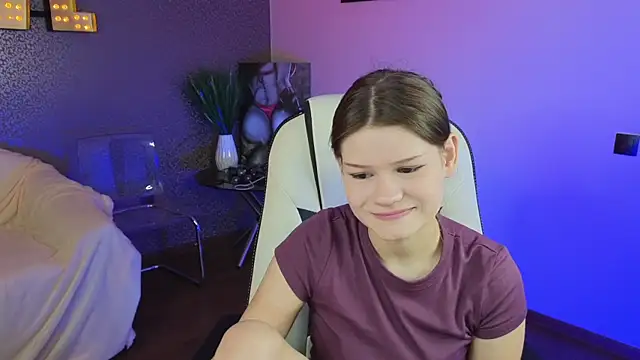 Lunamytrend online show from 10/03/25, 12:24