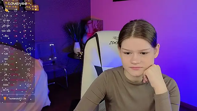 Lunamytrend online show from 10/06/25, 06:22