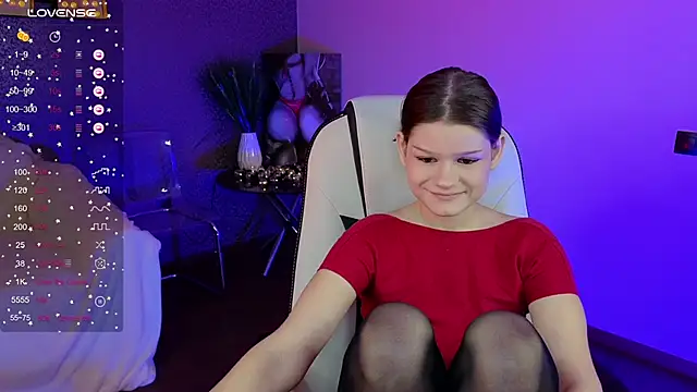 Lunamytrend online show from 10/10/25, 12:04