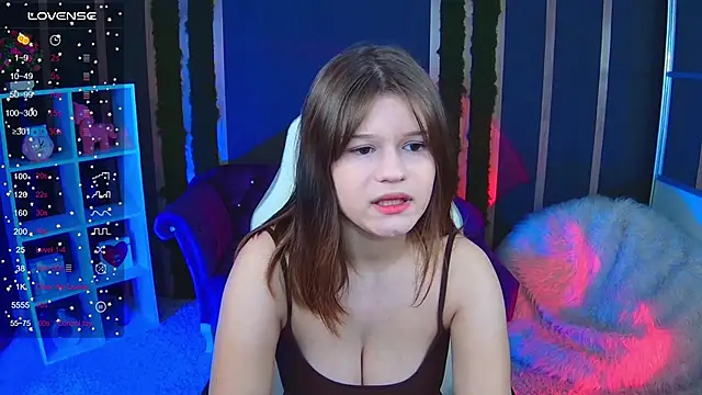 Lunamytrend online show from 11/24/25, 12:05