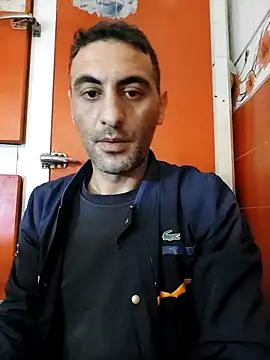 Snapshot of mahdiDido chatting on 11/17/25, 12:11 mahdiDido online show from 11/17/25, 12:11