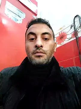 Snapshot of mahdiDido chatting on 11/23/25, 11:21 mahdiDido online show from 11/23/25, 11:21