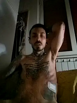 Snapshot of Robe420 chatting on 06/16/26, 01:30 Robe420 online show from 06/16/26, 01:30
