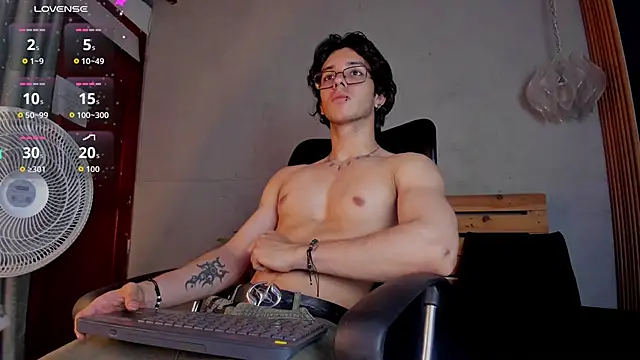 Markuss   online show from 09/24/25, 02:26