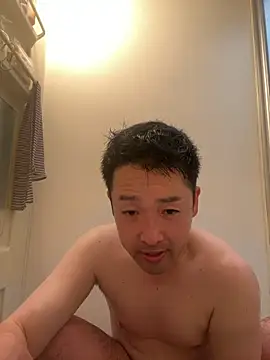 Snapshot of shin0689 chatting on 11/11/25, 12:27 shin0689 online show from 11/11/25, 12:27