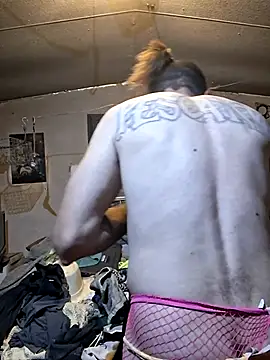 bearded cross online show from 05/15/26, 10:55