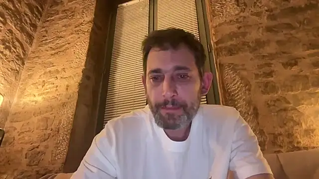 Snapshot of tamtamat46 chatting on 02/06/26, 06:33 tamtamat46 online show from 02/06/26, 06:33