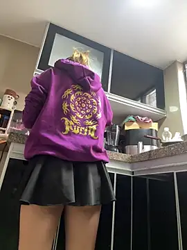 Snapshot of sabrina_rosee chatting on 09/15/25, 01:11 sabrina rosee online show from 09/15/25, 01:11