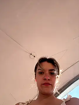 Snapshot of sabrina_rosee chatting on 10/15/25, 12:27 sabrina rosee online show from 10/15/25, 12:27