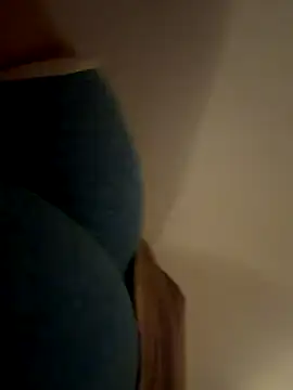 Snapshot of sabrina_rosee chatting on 11/11/25, 01:11 sabrina rosee online show from 11/11/25, 01:11