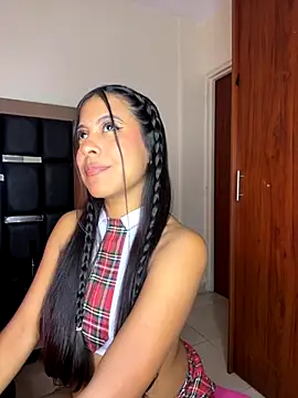 Snapshot of Kendra_C chatting on 09/19/25, 01:07 Kendra C online show from 09/19/25, 01:07