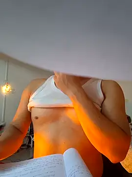 Snapshot of TheLonewolf8 chatting on 02/22/26, 04:24 TheLonewolf8 online show from 02/22/26, 04:24