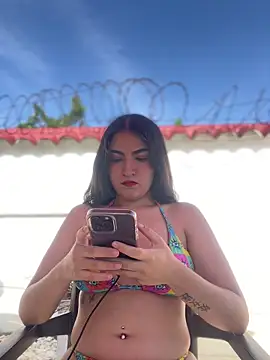 Snapshot of Gaby-Herrera chatting on 09/11/25, 08:31 Gaby-Herrera online show from 09/11/25, 08:31