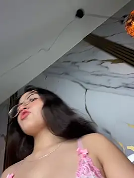 Snapshot of Gaby-Herrera chatting on 09/24/25, 08:23 Gaby-Herrera online show from 09/24/25, 08:23