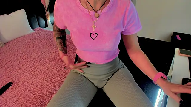 Kira Key online show from 09/23/25, 01:41