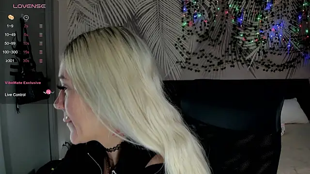 Kira Key online show from 02/20/26, 01:57