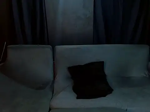 Snapshot of hugesignificant_69 chatting on 09/17/25, 11:39 hugesignificant 69 online show from 09/17/25, 11:39