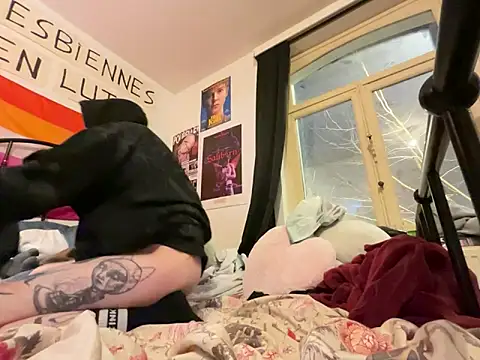 Snapshot of Styxlust chatting on 03/11/26, 06:25 Styxlust online show from 03/11/26, 06:25