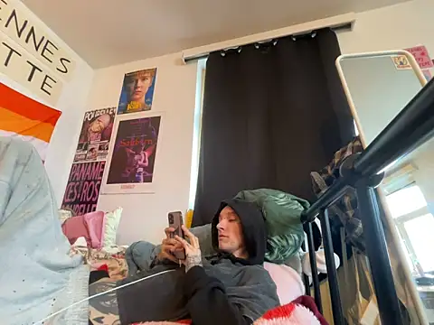 Snapshot of Styxlust chatting on 04/21/26, 05:06 Styxlust online show from 04/21/26, 05:06