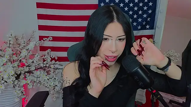 Snapshot of venomeowww__ chatting on 03/06/26, 04:09 venomeowww online show from 03/06/26, 04:09