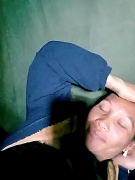 Lisa pusy online show from 12/19/25, 07:21