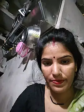 Snapshot of Riya_jaan12 chatting on 05/31/26, 02:42 Riya jaan12 online show from 05/31/26, 02:42