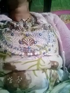 Snapshot of CUTGIRL76 chatting on 12/18/25, 09:32 CUTGIRL76 online show from 12/18/25, 09:32