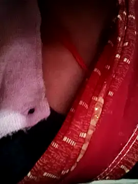 Snapshot of CUTGIRL76 chatting on 01/08/26, 04:09 CUTGIRL76 online show from 01/08/26, 04:09